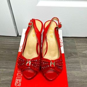 RED WOMENS HEELS WITH GLITTER BOW